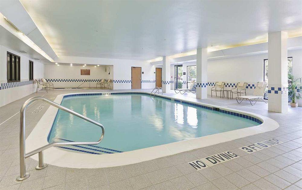 Hampton Inn Houston Стаффорд Удобства фото