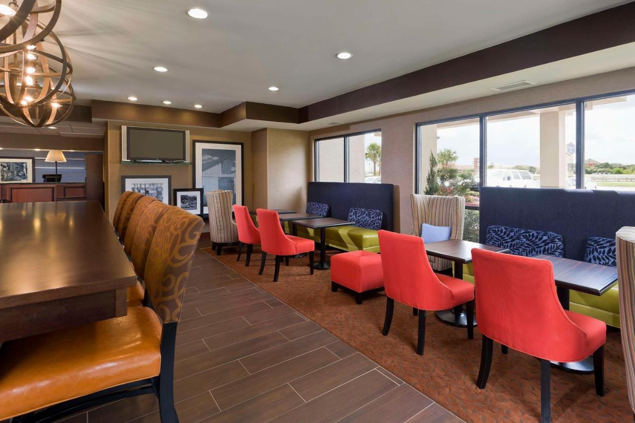 Hampton Inn Houston Стаффорд Экстерьер фото