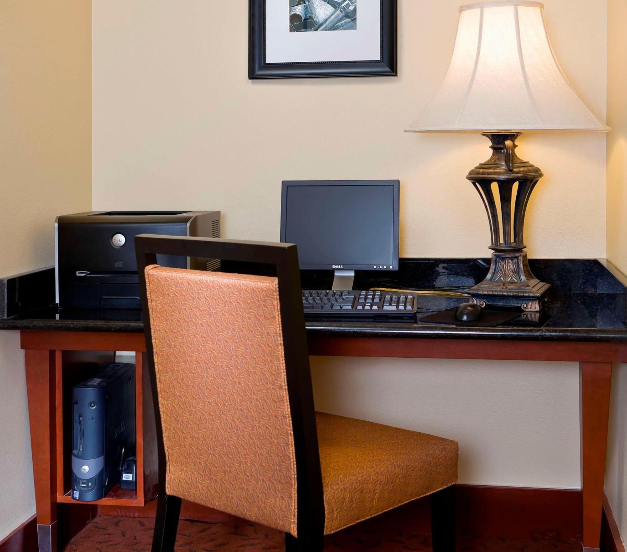 Hampton Inn Houston Стаффорд Экстерьер фото