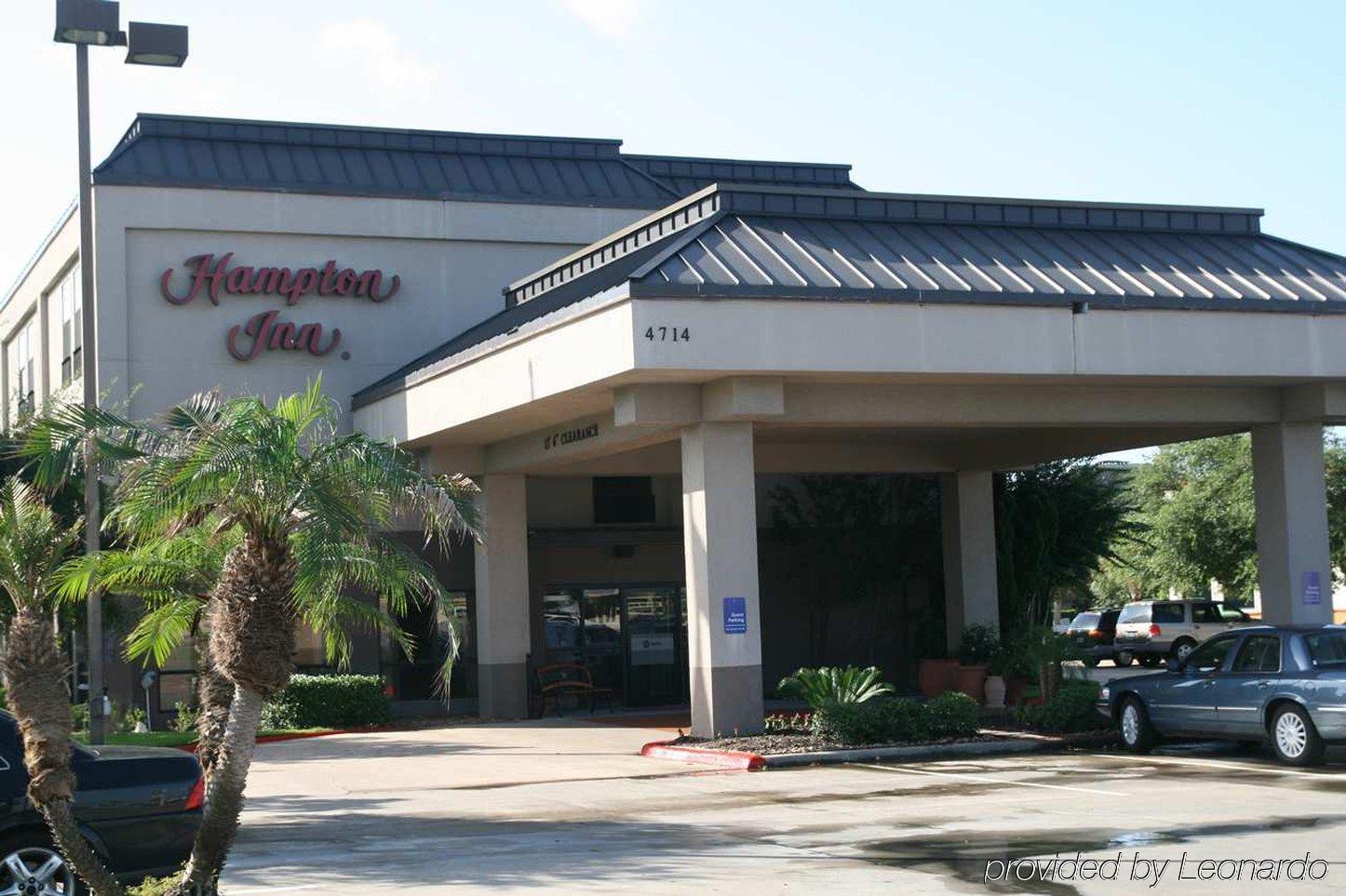 Hampton Inn Houston Стаффорд Экстерьер фото