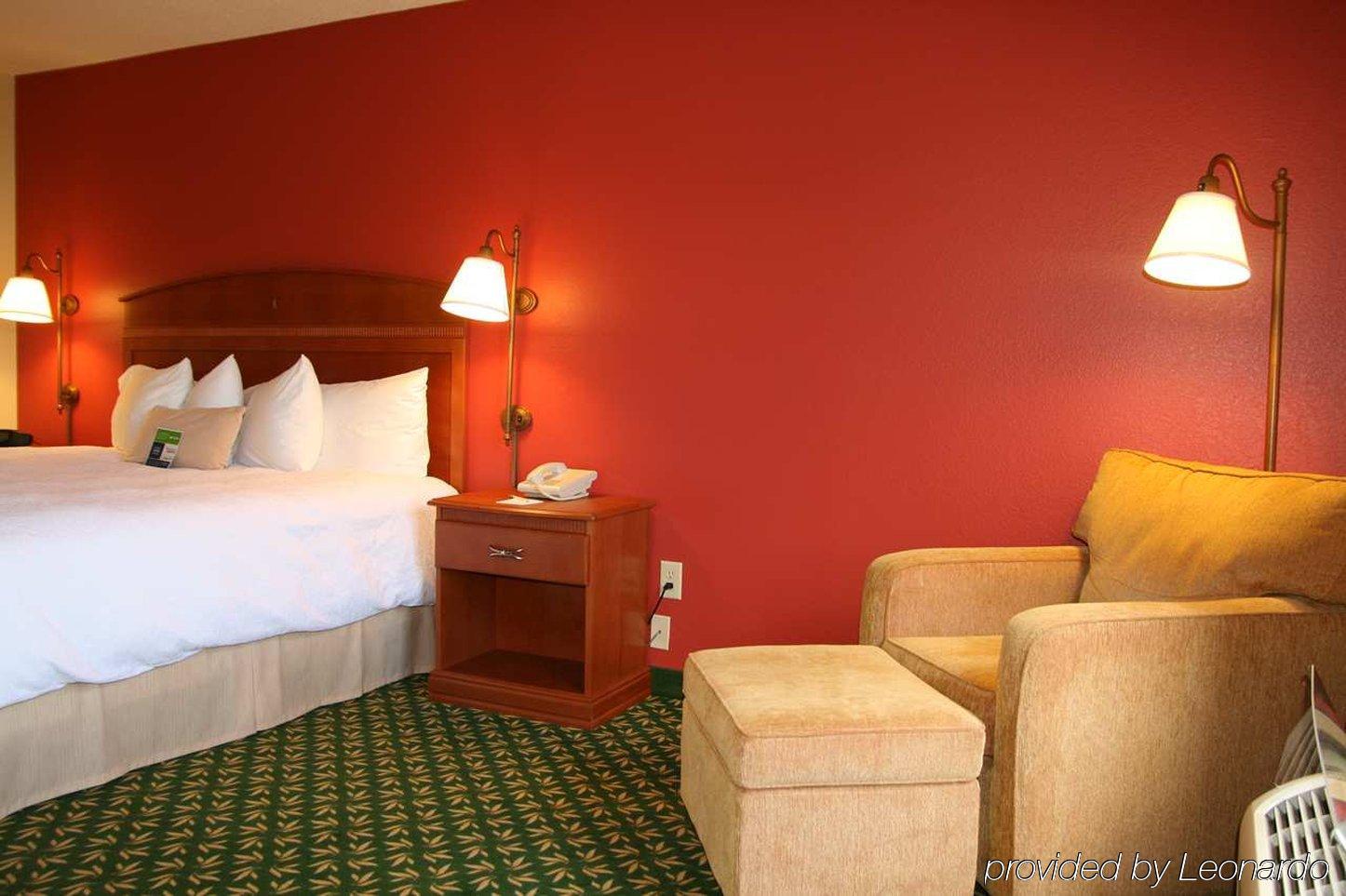 Hampton Inn Houston Стаффорд Экстерьер фото