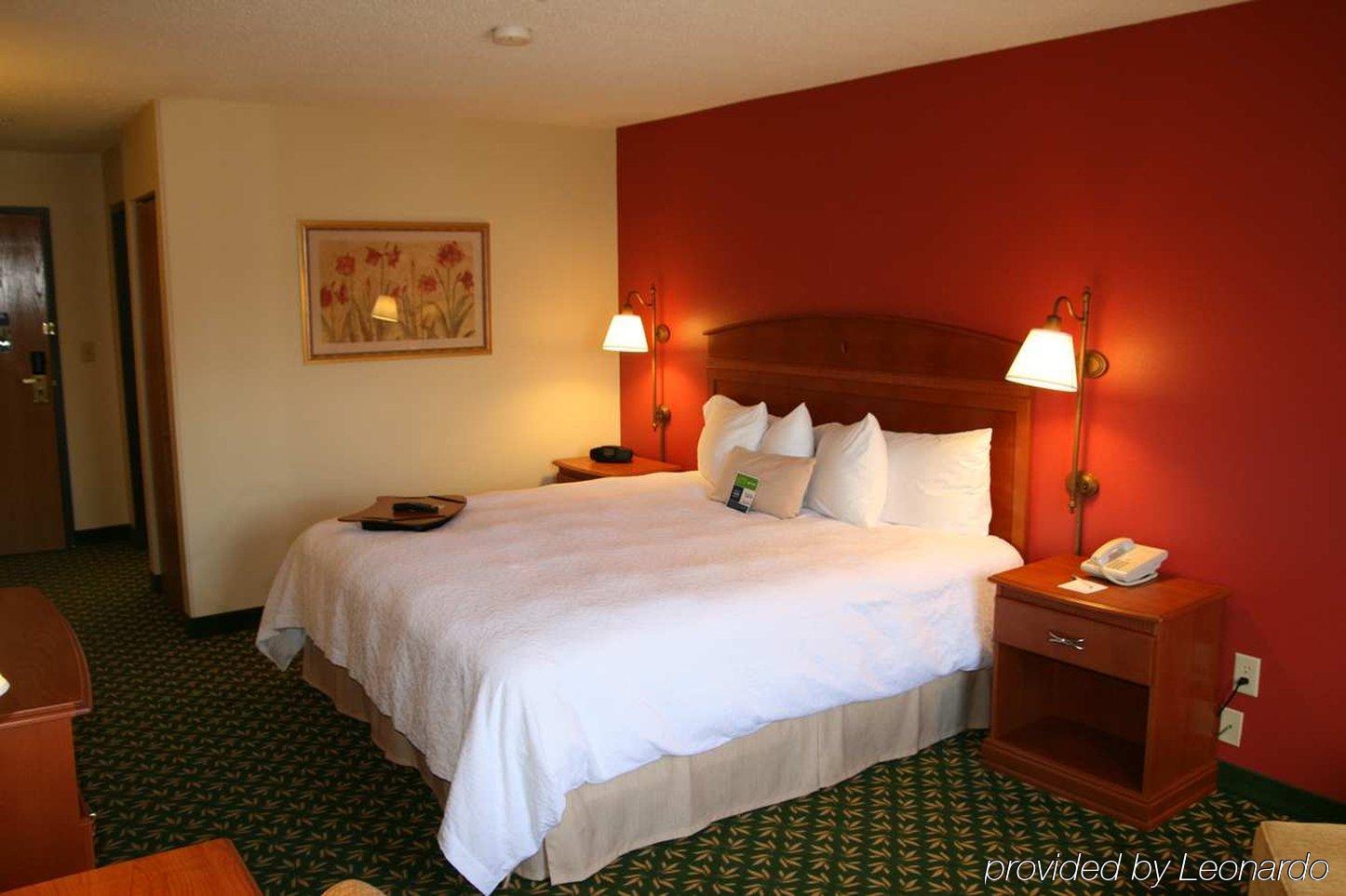 Hampton Inn Houston Стаффорд Экстерьер фото
