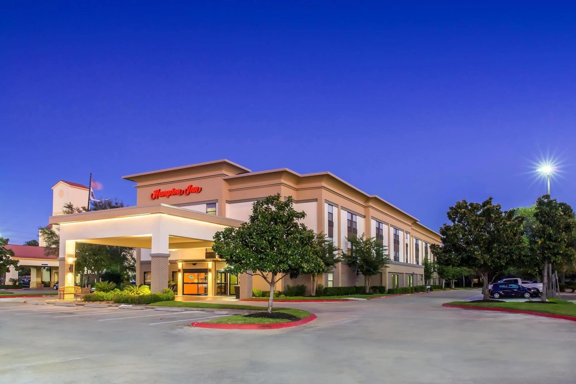 Hampton Inn Houston Стаффорд Экстерьер фото